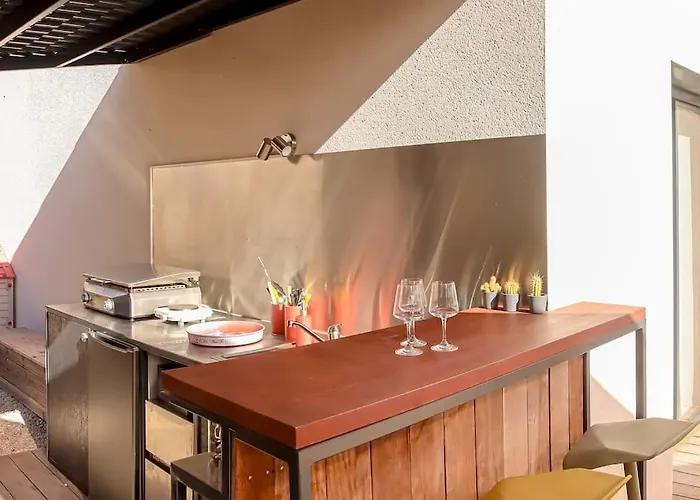 Villa Superbe Familiale Au Calme, Piscine, Vue Panoramique, Entre Et Rivieres *